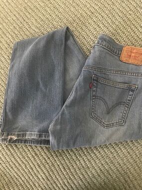 Levi's Light Wash Women's Bootcut Jeans